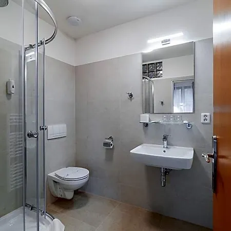 Hotel Oaza 3*